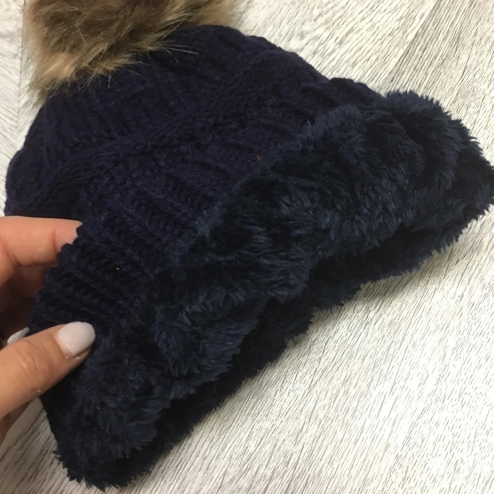 NEW!  Knit Pom Pom Beanie Fur Lined In Navy